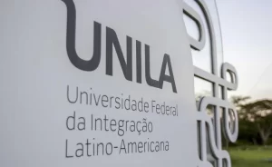 UNILA-PR abre concurso